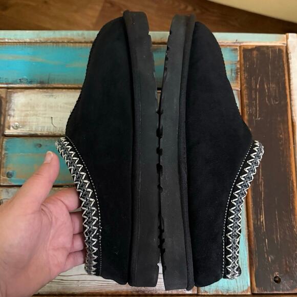 UGG Tasman II 2 black suede sheepskin slip on slide braid trim men’s size 12 main image 8